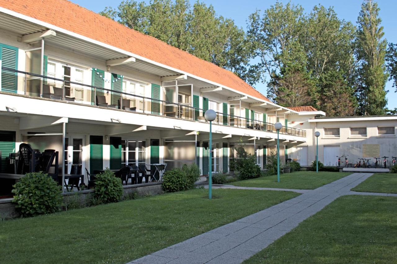Sunny Apartment In Residential Park - Le Coq Extérieur photo